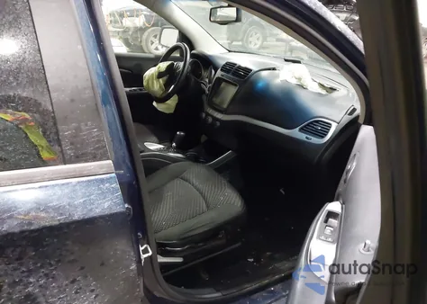 2015 Dodge Journey Sxt z USA, uszkodzony, nr VIN 3C4PDCBB6FT663992